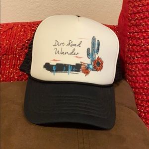 NWT Dirt Road Wander Hat